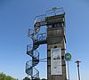 Grenzwachturm mit Metallwendeltreppe.